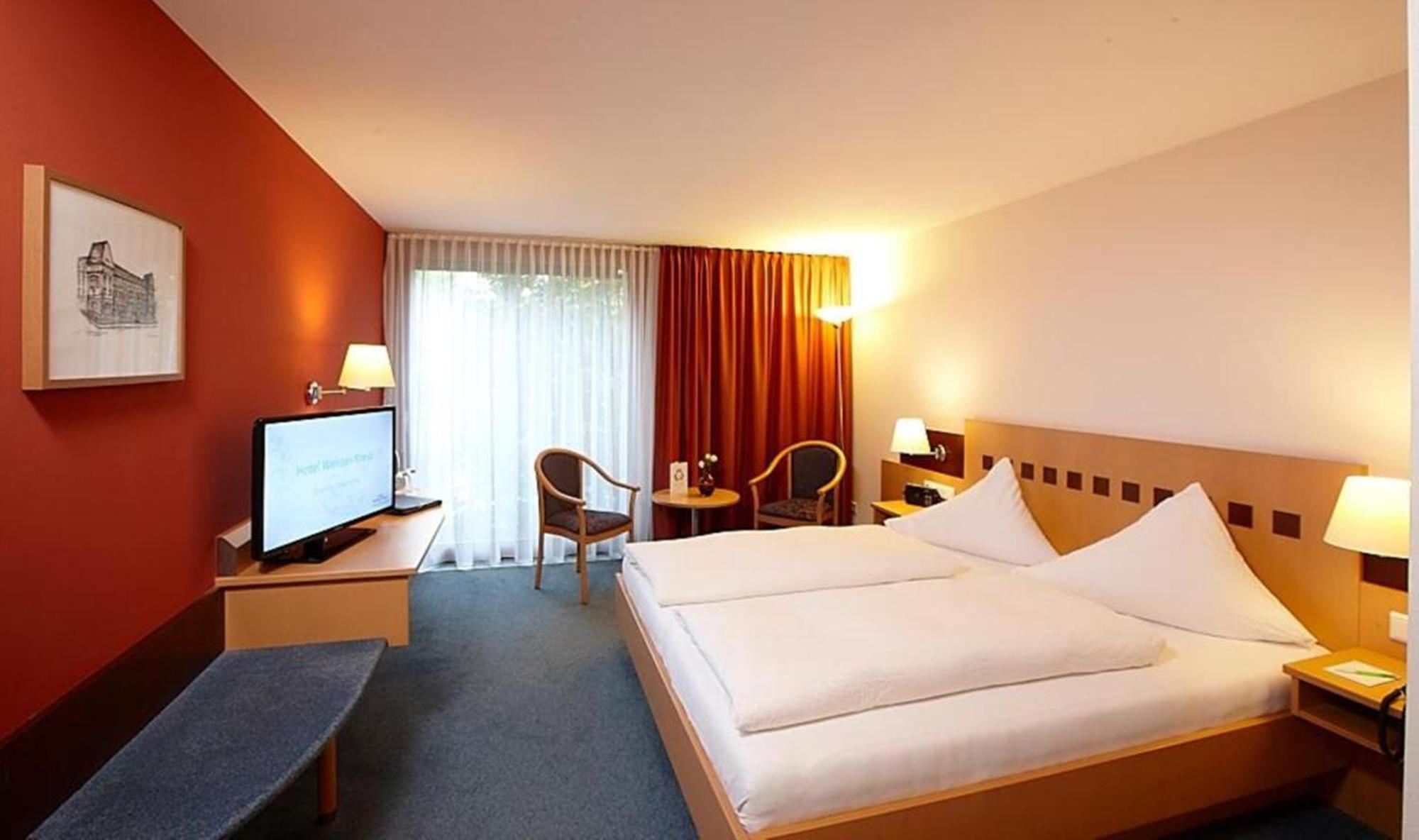 Hotel Weisses Kreuz Feldkirch Room photo